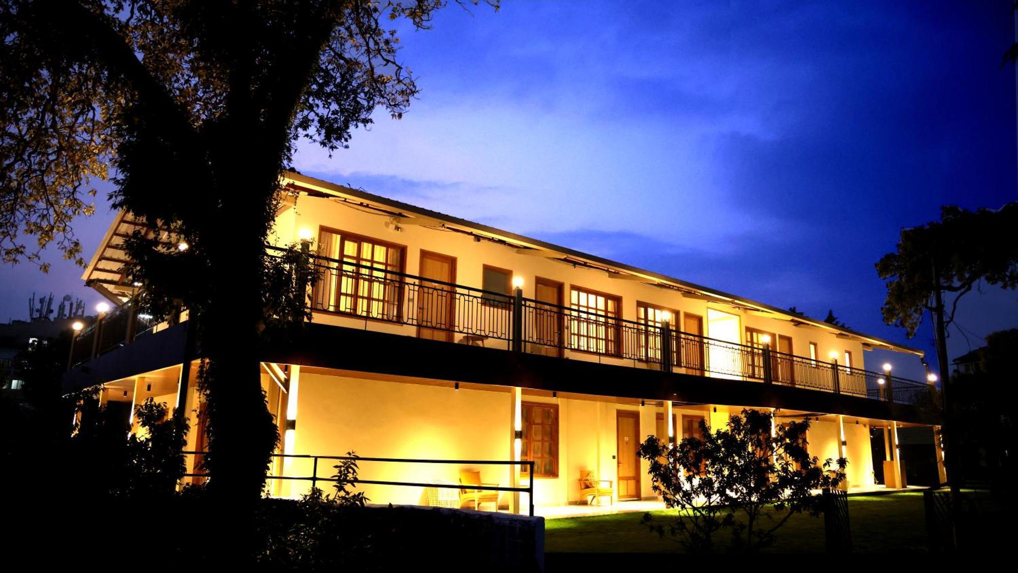Sandoz Minerva - A Boutique Resort Mussoorie Kültér fotó