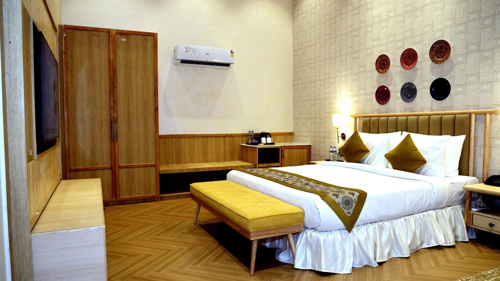 Sandoz Minerva - A Boutique Resort Mussoorie Kültér fotó