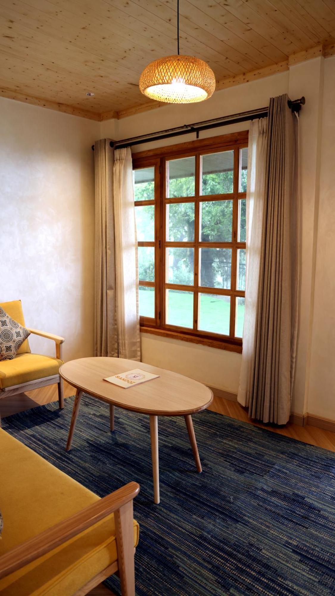 Sandoz Minerva - A Boutique Resort Mussoorie Kültér fotó